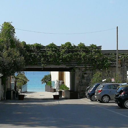 Casa Di Carlo Villa Fontane Bianche Exterior photo